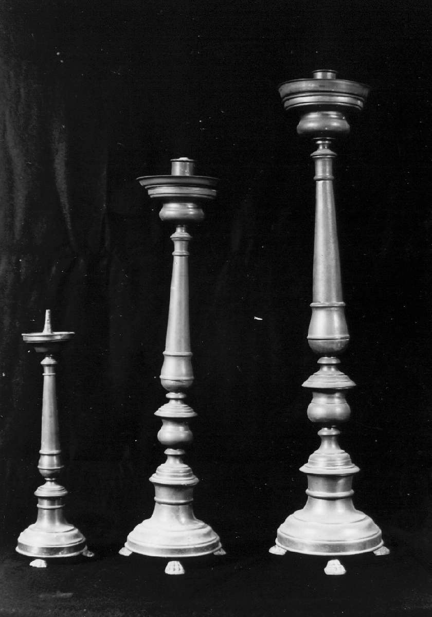 candeliere d'altare, serie - manifattura emiliana (inizio sec. XX)