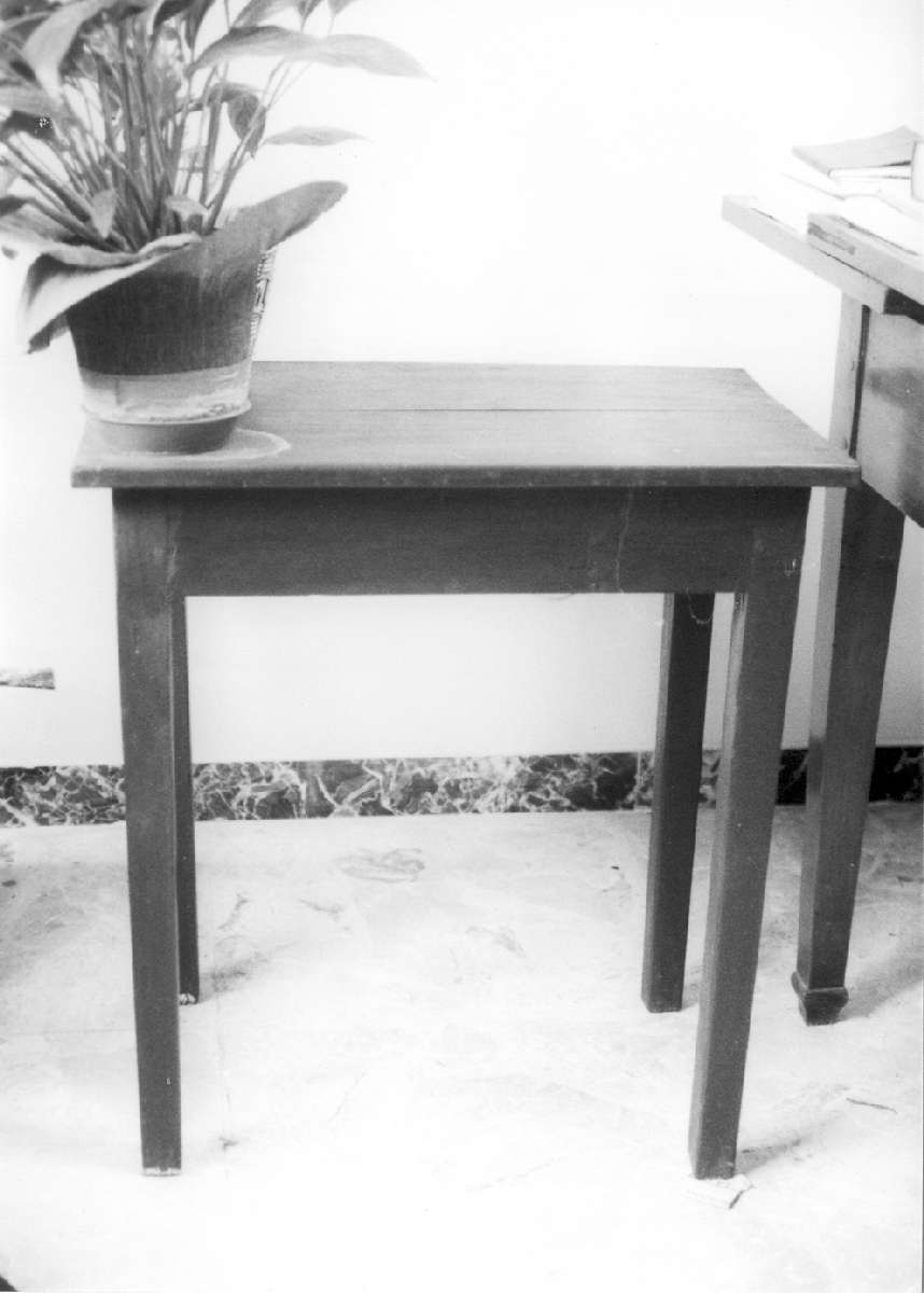 tavolino - manifattura modenese (inizio sec. XX)