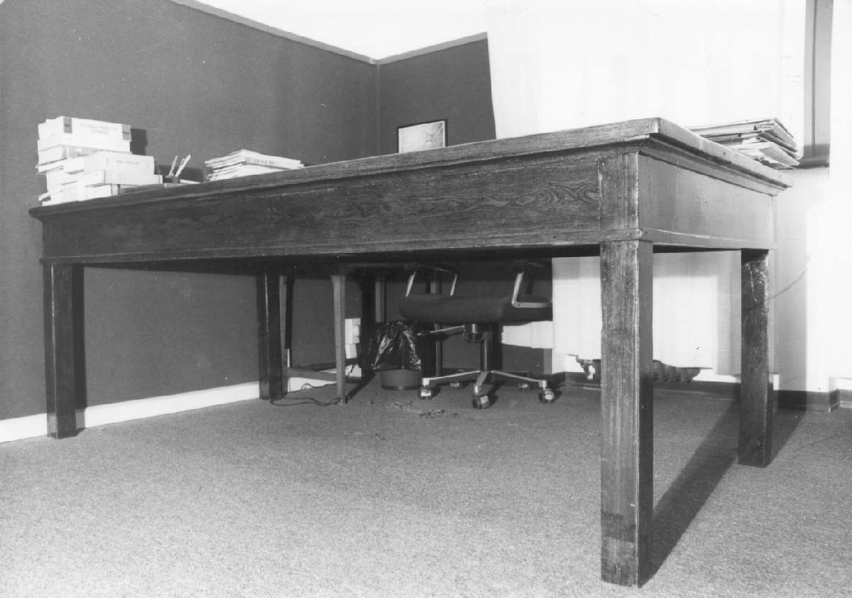 tavolo - manifattura emiliana (fine sec. XIX)