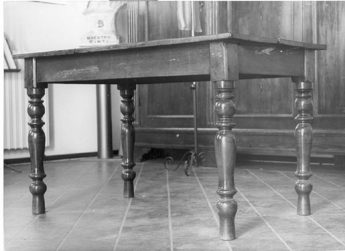 tavolo - manifattura modenese (fine/inizio secc. XIX/ XX)