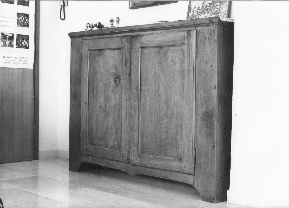 mobile, serie - manifattura modenese (inizio sec. XX)