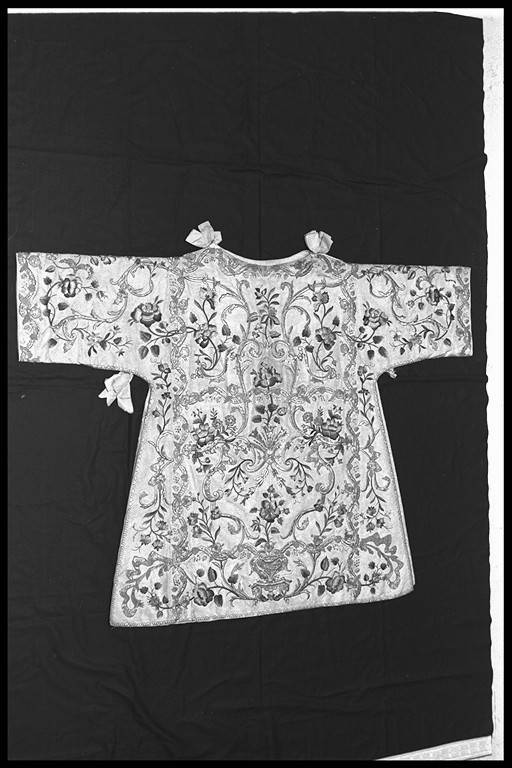 dalmatica - manifattura emiliana (sec. XVIII, sec. XIX)