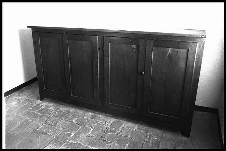 mobile da sacrestia - manifattura modenese (fine sec. XIX)