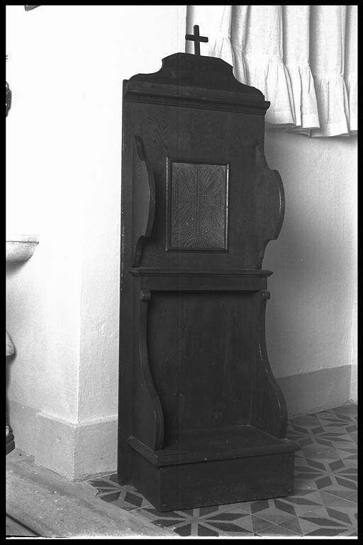 confessionale - manifattura modenese (inizio sec. XX)