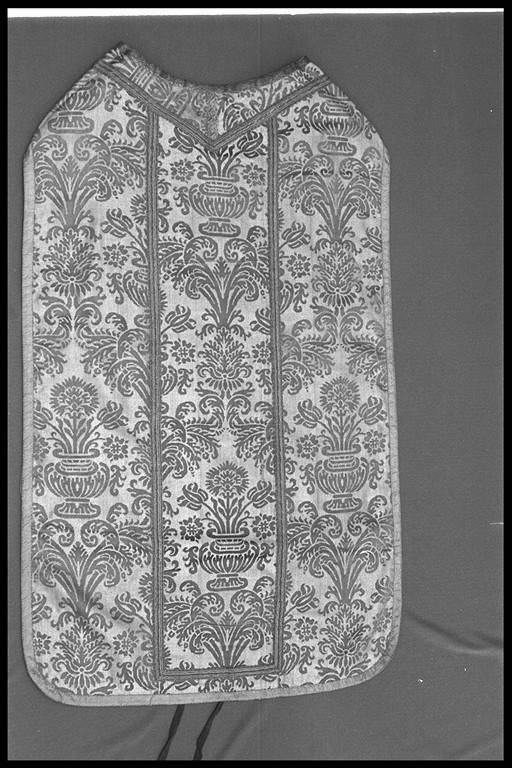 paramento liturgico, insieme - manifattura emiliana (secc. XVIII/ XIX)