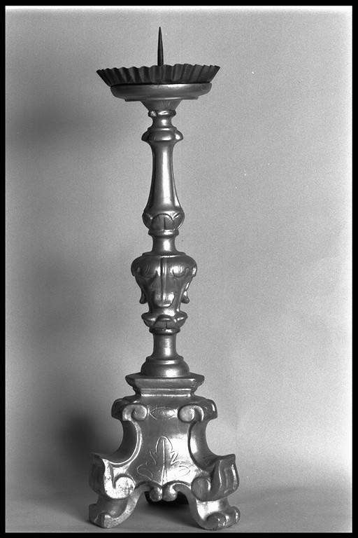 candeliere d'altare, serie - ambito modenese (sec. XVIII)