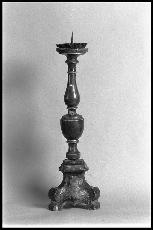 candeliere d'altare, serie - produzione modenese (secc. XVIII/ XIX)