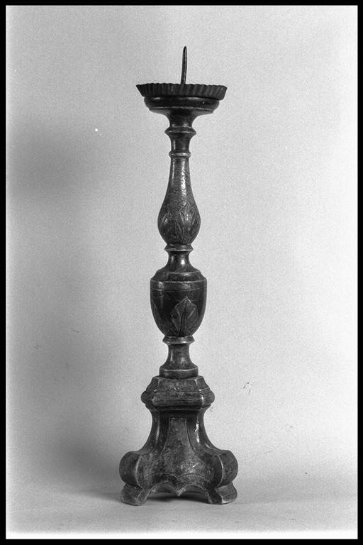 candeliere d'altare, serie - manifattura emiliana (secc. XVIII/ XIX)