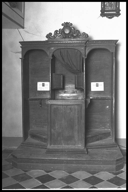 confessionale - produzione modenese (sec. XVII)