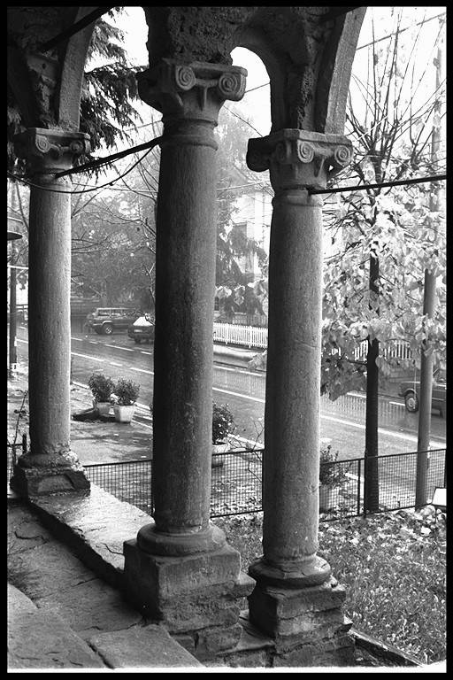 capitello, serie - manifattura modenese (seconda metà sec. XVII)