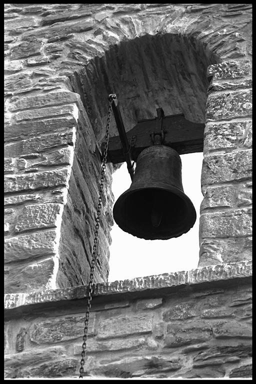 campana - produzione modenese (secc. XIV/ XV)