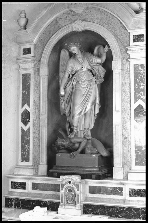 San Michele Arcangelo che calpesta un demonio (scultura) - manifattura emiliana (terzo quarto sec. XIX)