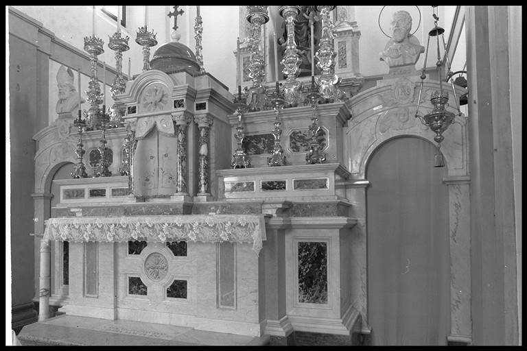 altare - ambito emiliano, manifattura pisana (sec. XX)