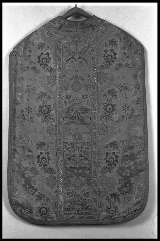 paramento liturgico, insieme - manifattura italiana, manifattura francese (sec. XVIII)