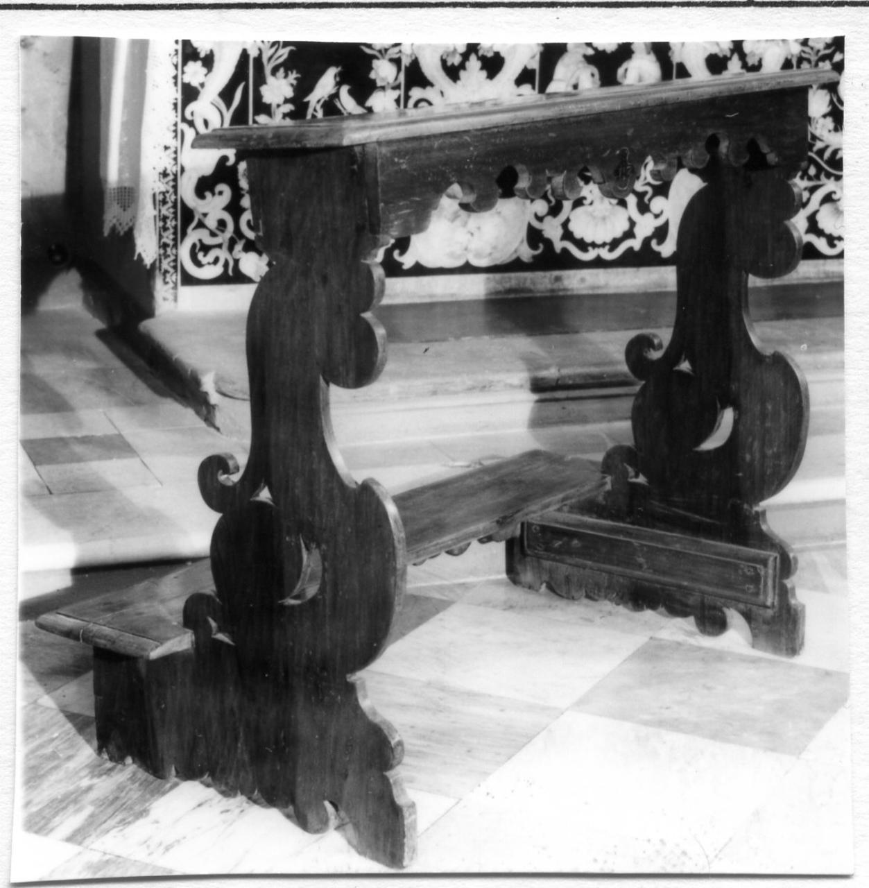 banco da chiesa, serie - bottega modenese (sec. XVIII)