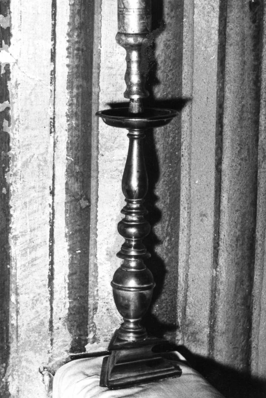 candeliere, serie - bottega emiliana (prima metà sec. XVII)