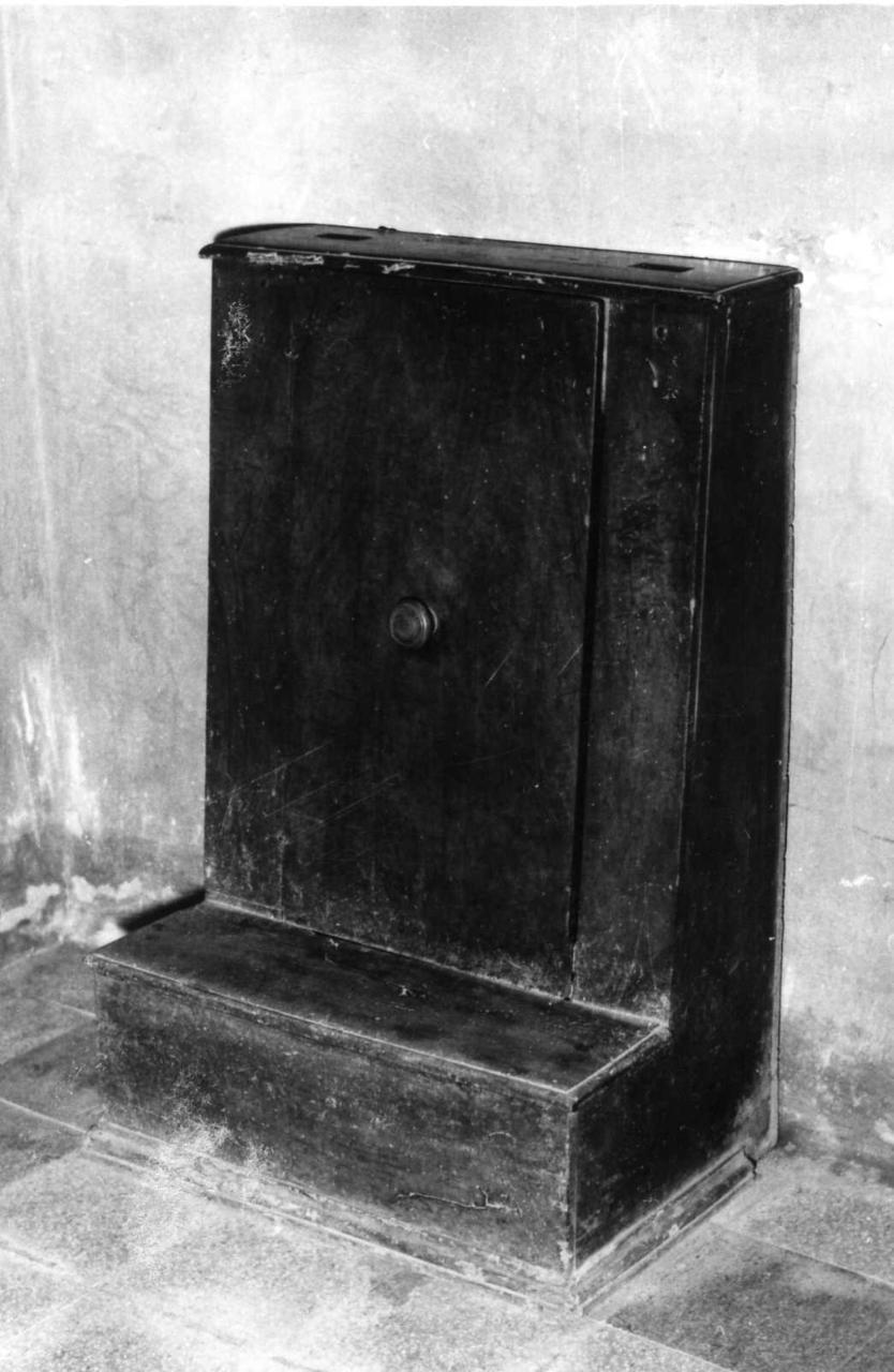 inginocchiatoio, serie - bottega modenese (inizio sec. XVIII)