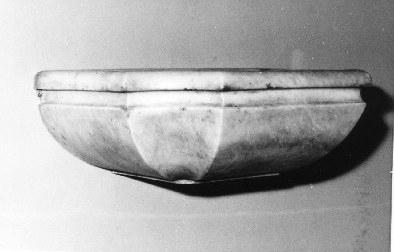 acquasantiera - bottega toscana (seconda metà sec. XIX)