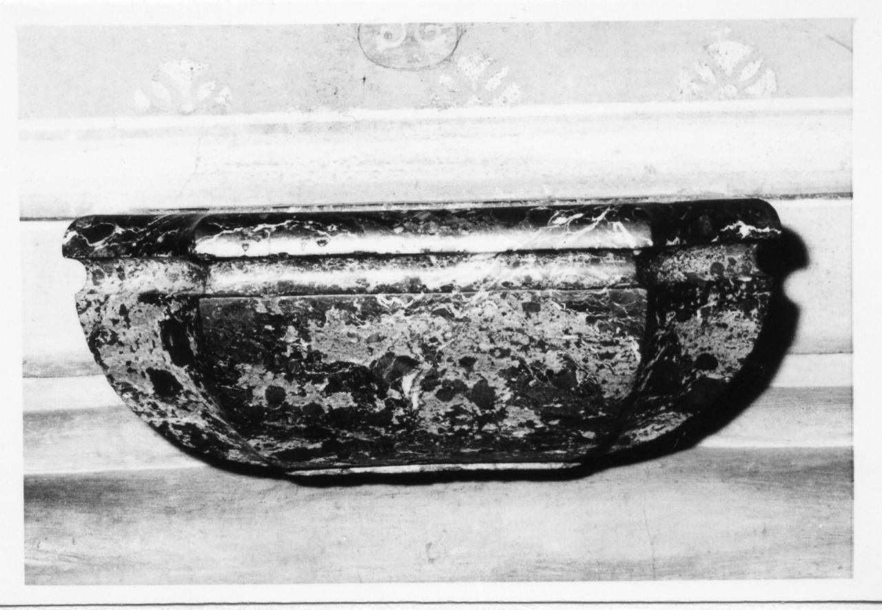 acquasantiera, serie - bottega toscana (seconda metà sec. XIX)