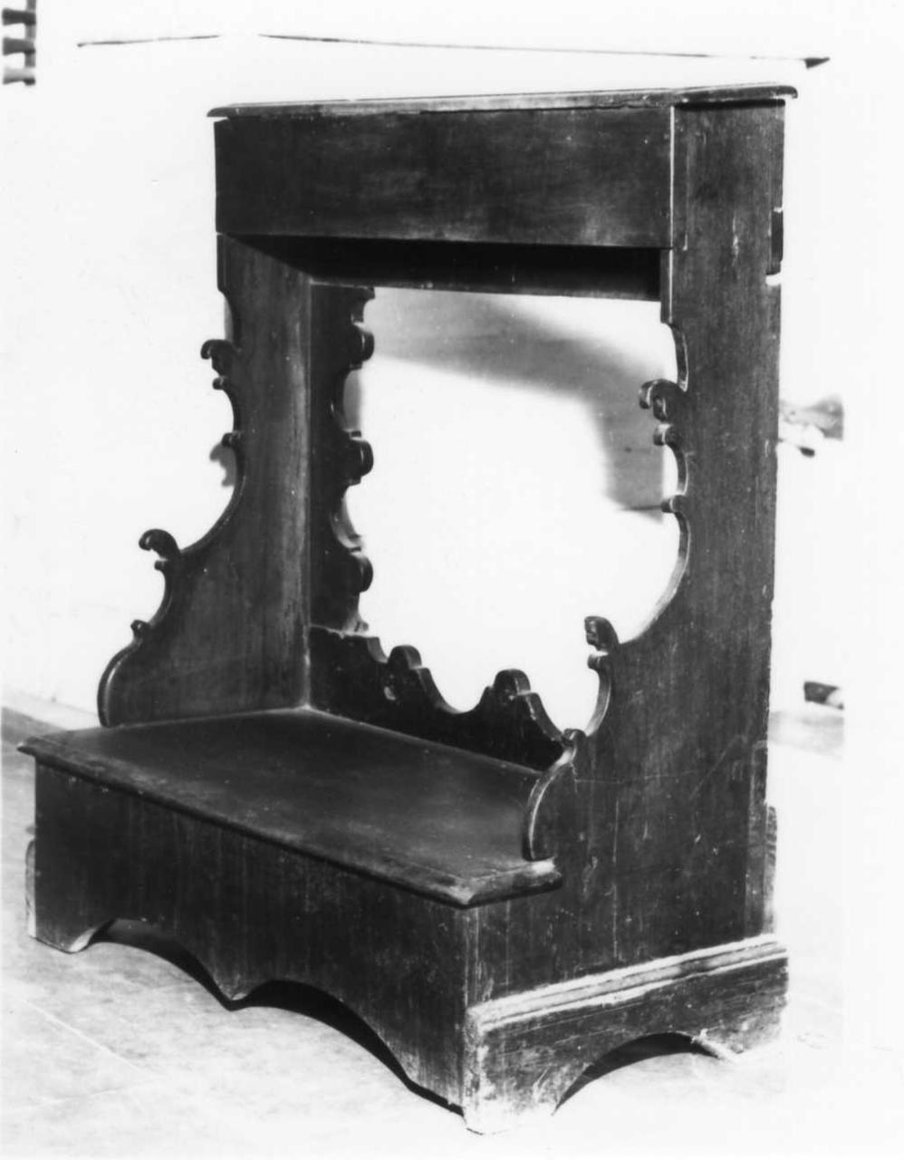 inginocchiatoio - bottega modenese (seconda metà sec. XVIII)