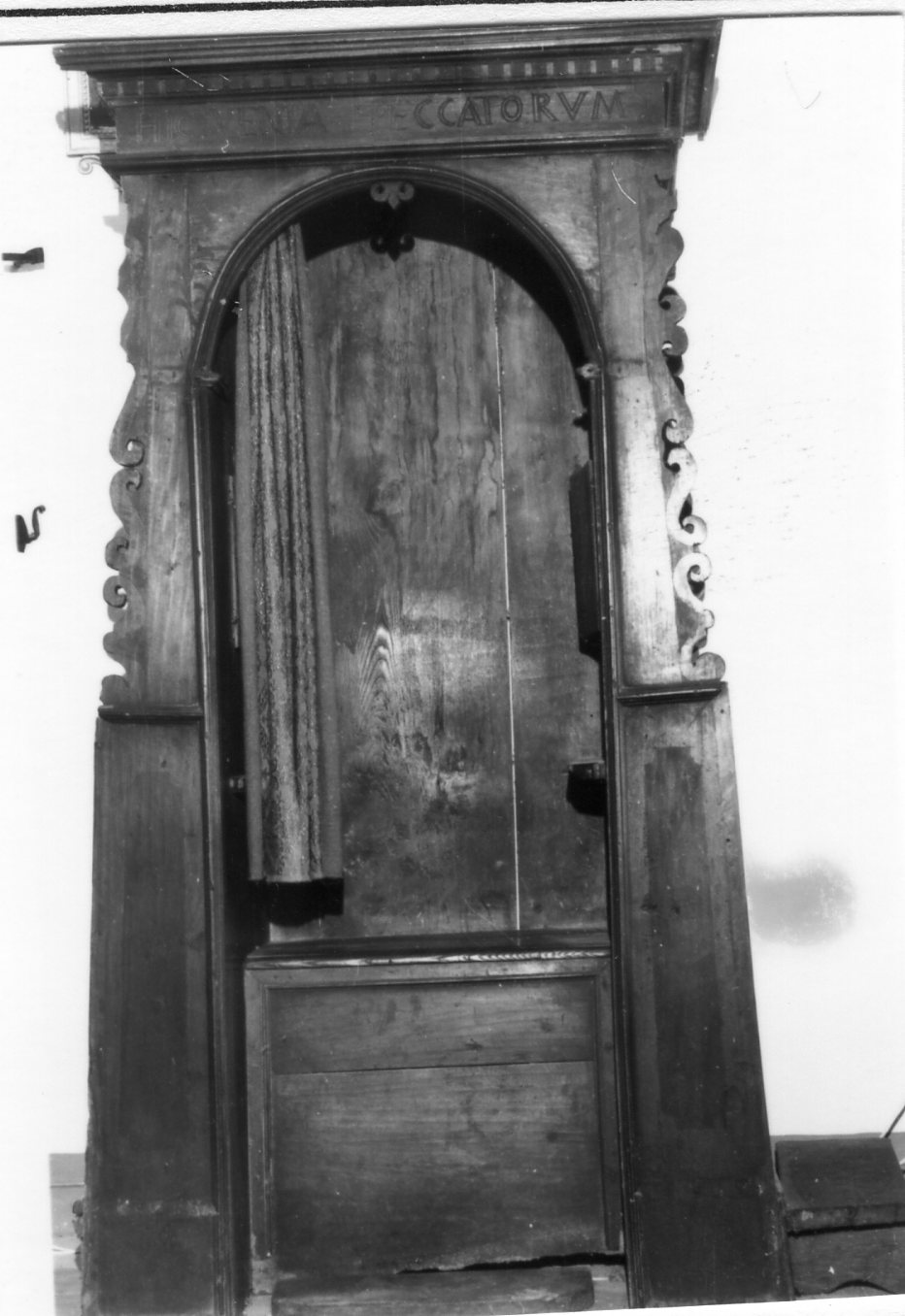 confessionale - bottega modenese (sec. XVIII)