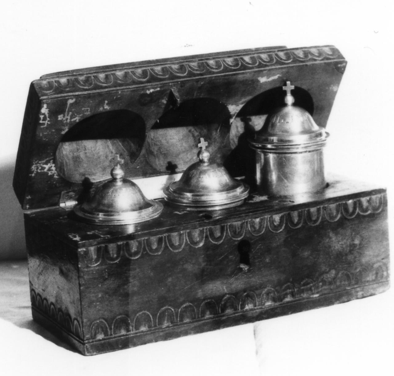 custodia - dei vasi per la riserva degli oli santi - bottega modenese (prima metà sec. XIX)