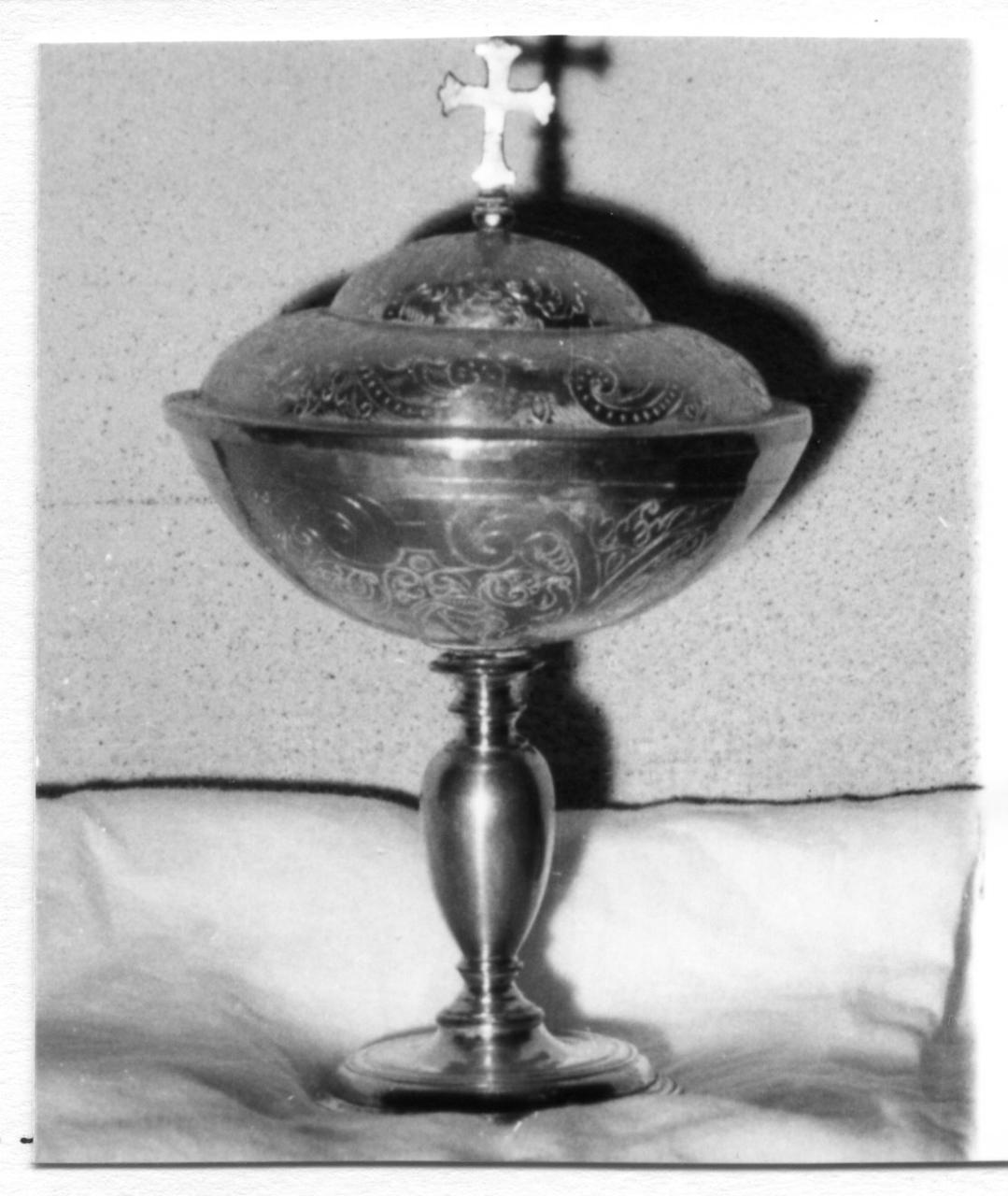 pisside - bottega emiliana (inizio sec. XVII)