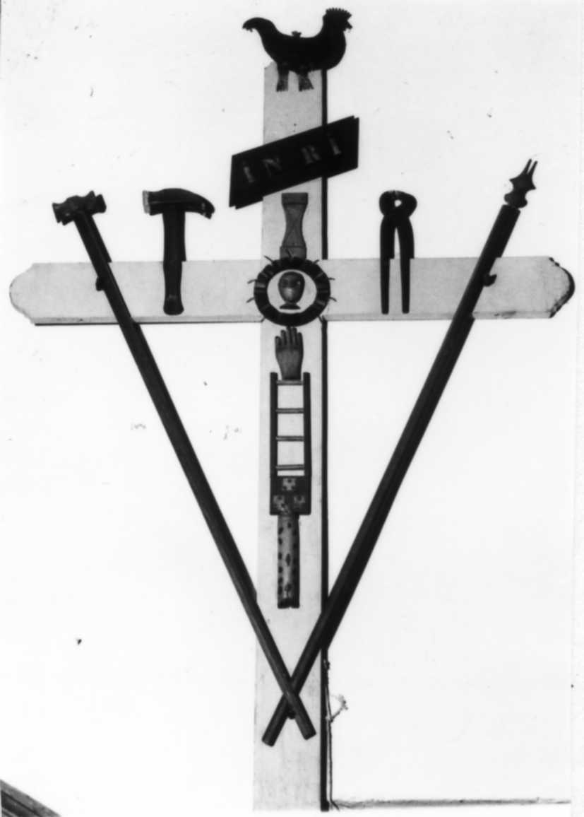 simboli e strumenti della passione (croce della Passione) - bottega modenese (fine sec. XIX)
