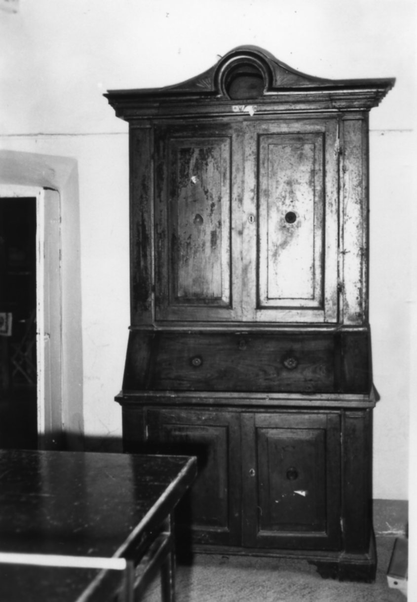 armadio per archivi - bottega modenese (prima metà sec. XIX)