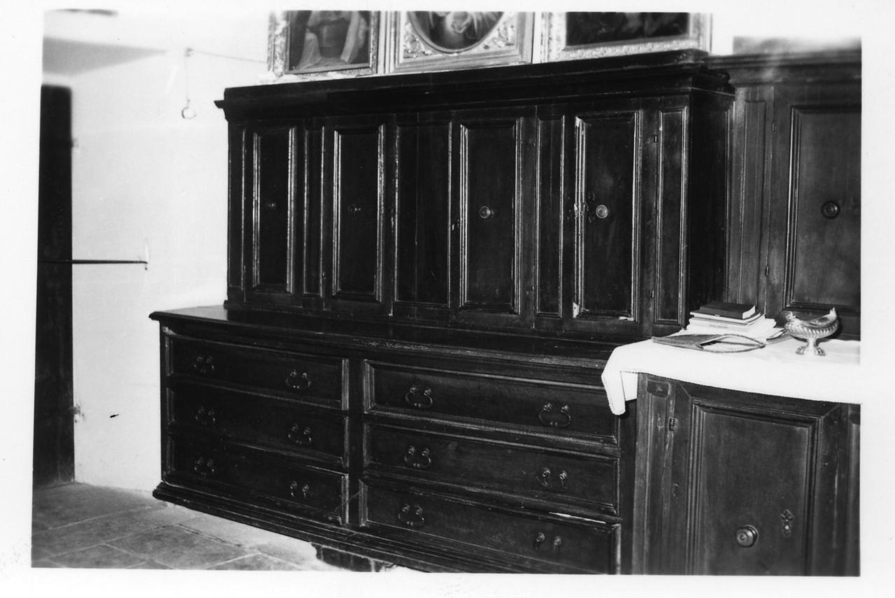 mobile da sacrestia - bottega modenese (seconda metà sec. XVII)