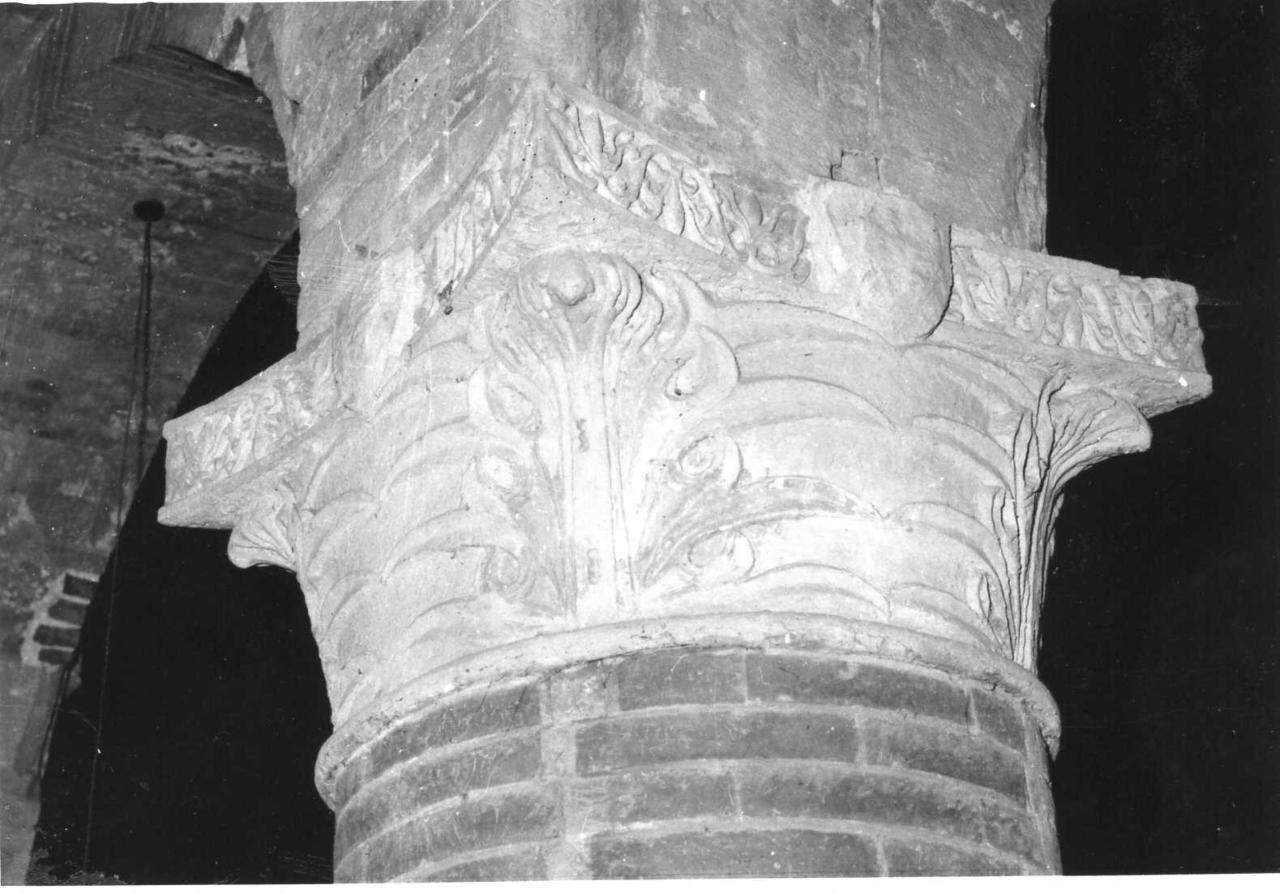 capitello corinzio, serie - bottega padana (prima metà sec. XII)