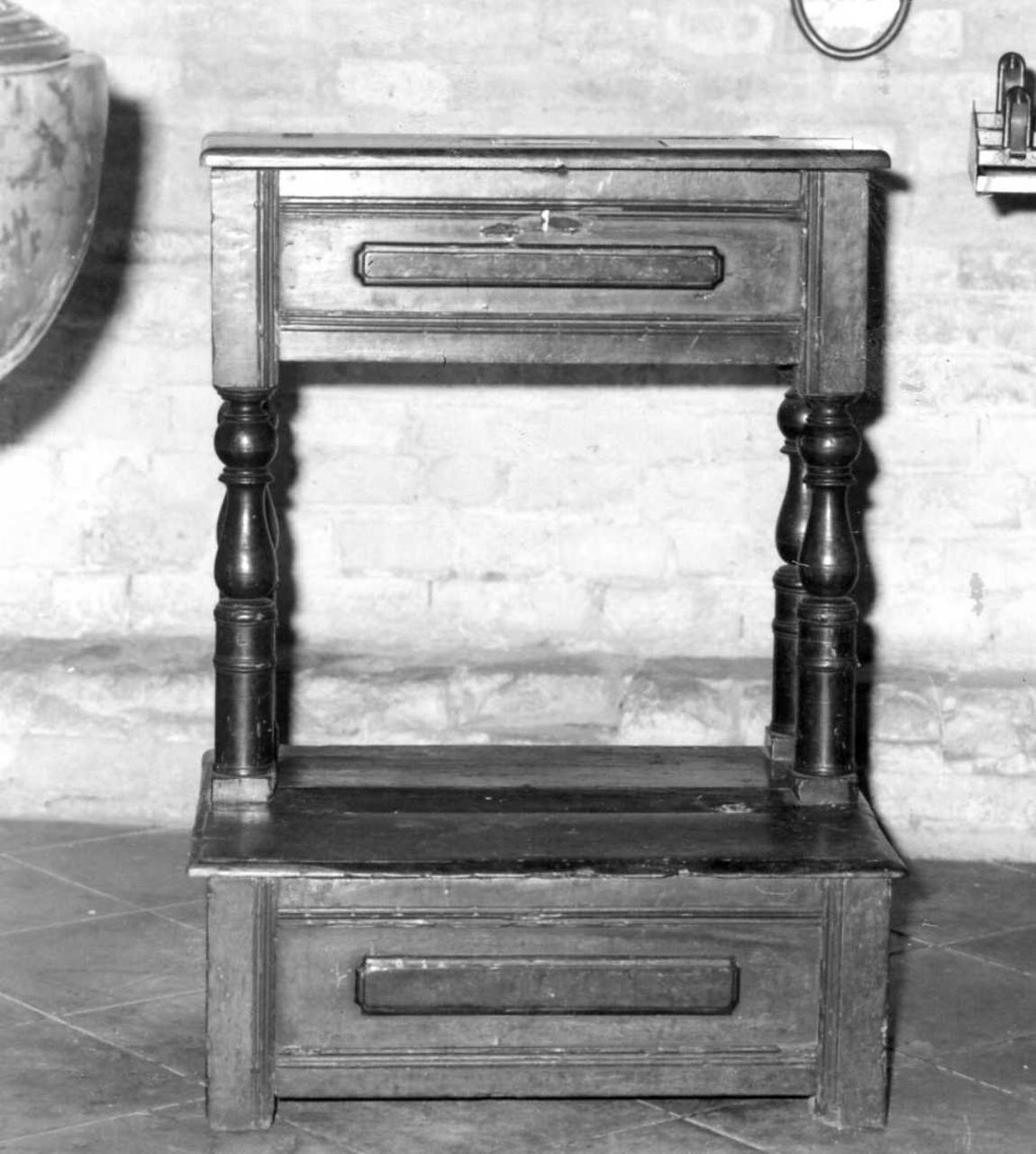 inginocchiatoio - bottega emiliana (fine sec. XVII)