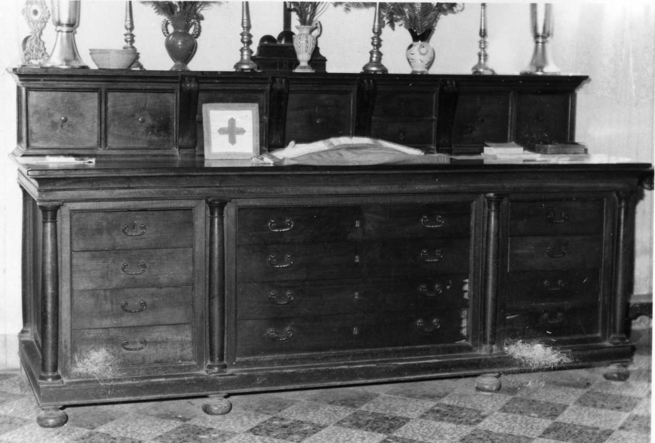 mobile da sacrestia - bottega modenese (sec. XIX)