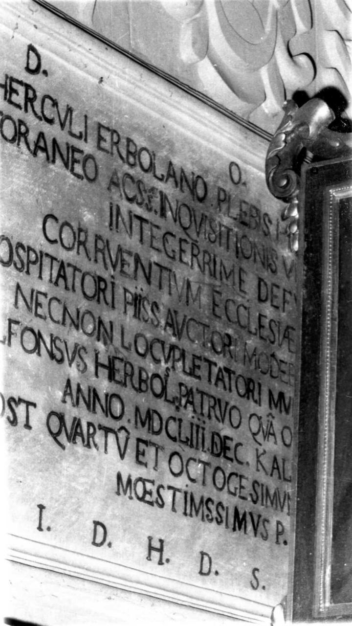 lapide commemorativa - bottega modenese (metà sec. XVII)