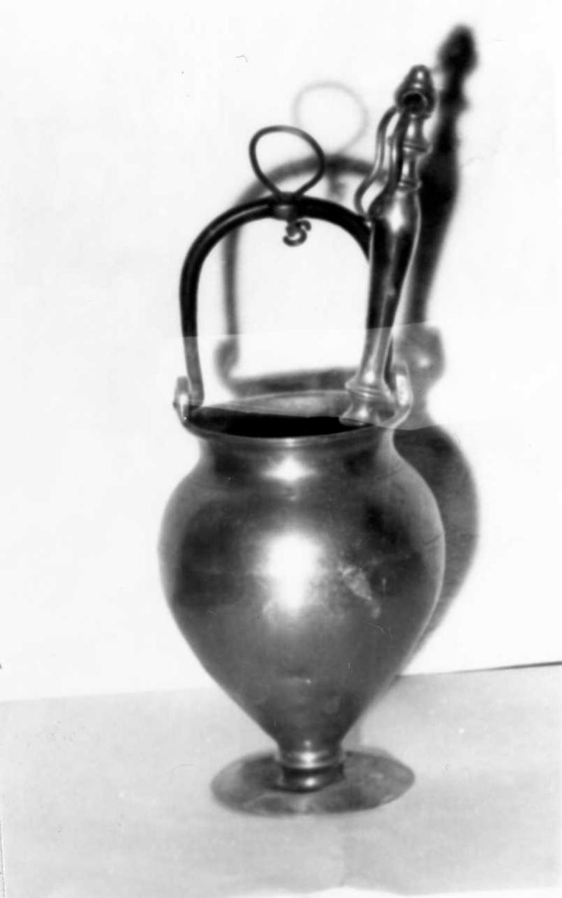 secchiello per l'acqua benedetta - bottega emiliana (inizio sec. XVIII)