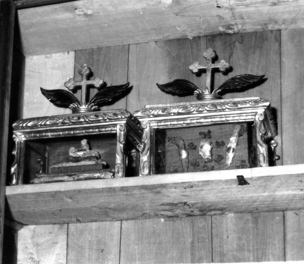 reliquiario a teca - a cassa, serie - bottega modenese (seconda metà sec. XVII)