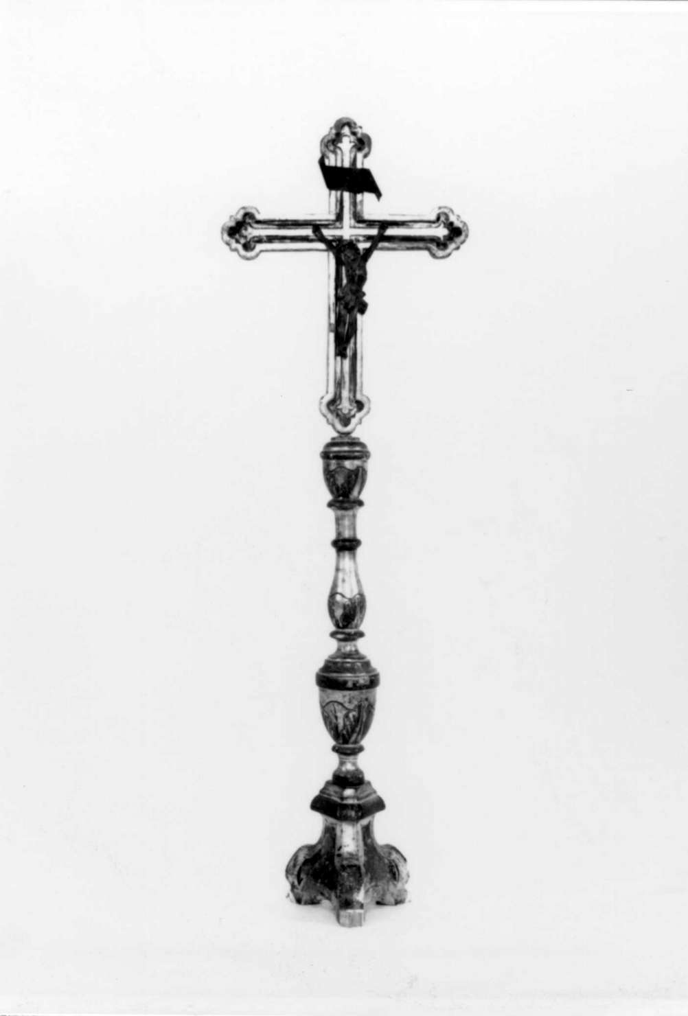 croce d'altare - bottega emiliana (fine/inizio secc. XVIII/ XIX)
