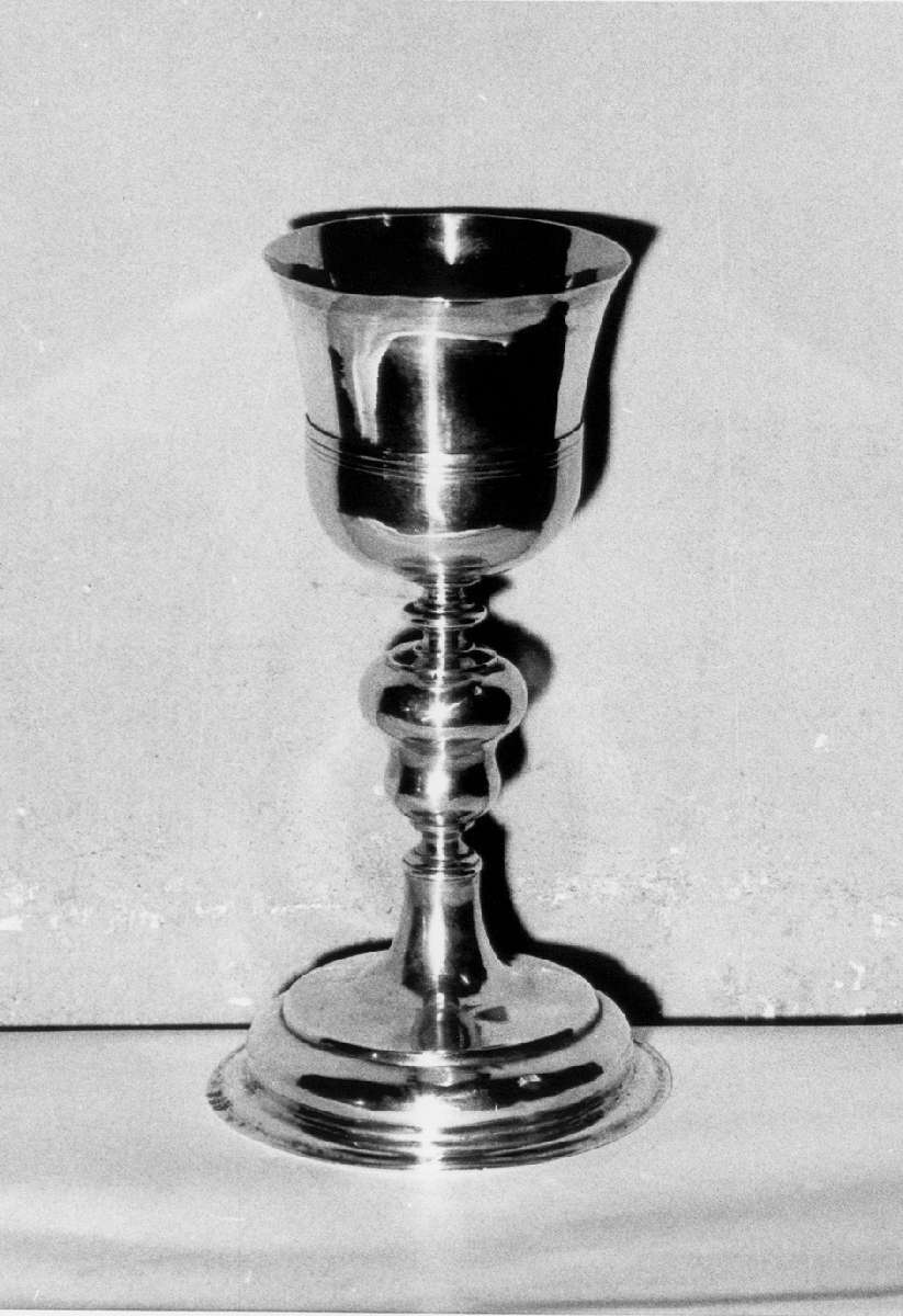 calice - manifattura reggiana (prima metà sec. XVIII)