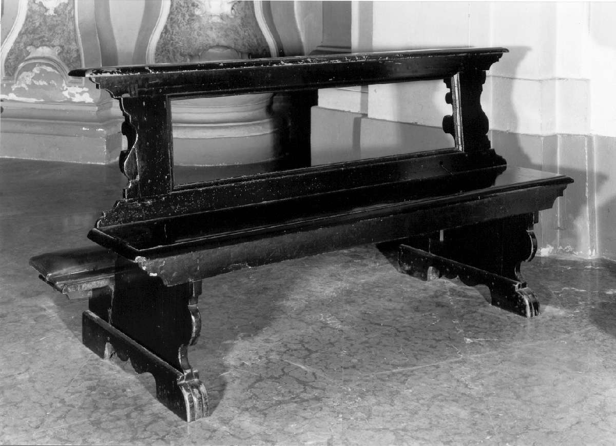 banco da chiesa, insieme - manifattura sassolese (seconda metà sec. XIX)