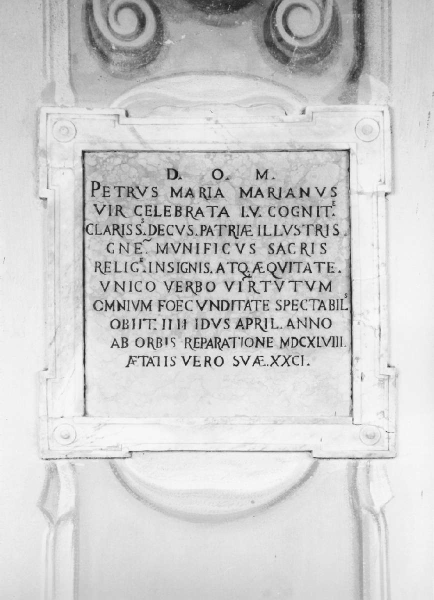 lapide commemorativa - manifattura reggiana (sec. XVII)