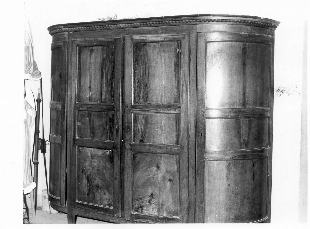 armadio da sacrestia - manifattura reggiana (sec. XIX)