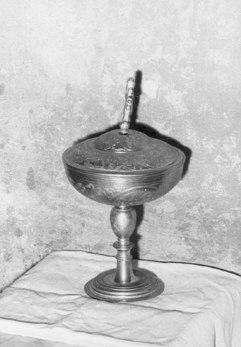 pisside - manifattura emiliana (fine sec. XVI)