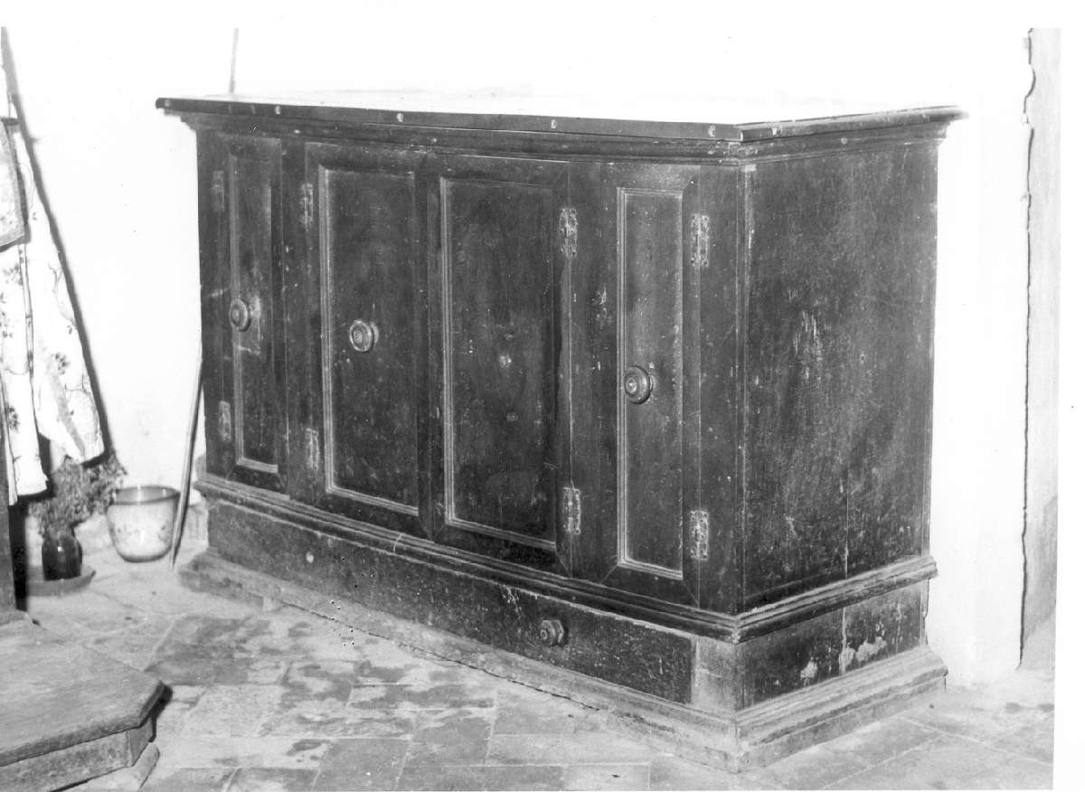 armadio da sacrestia - manifattura emiliana (sec. XVII)