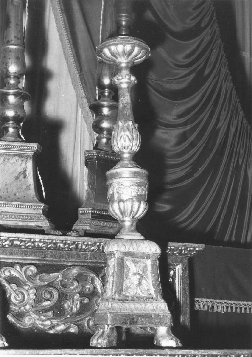 candeliere d'altare, serie - manifattura reggiana (sec. XIX)