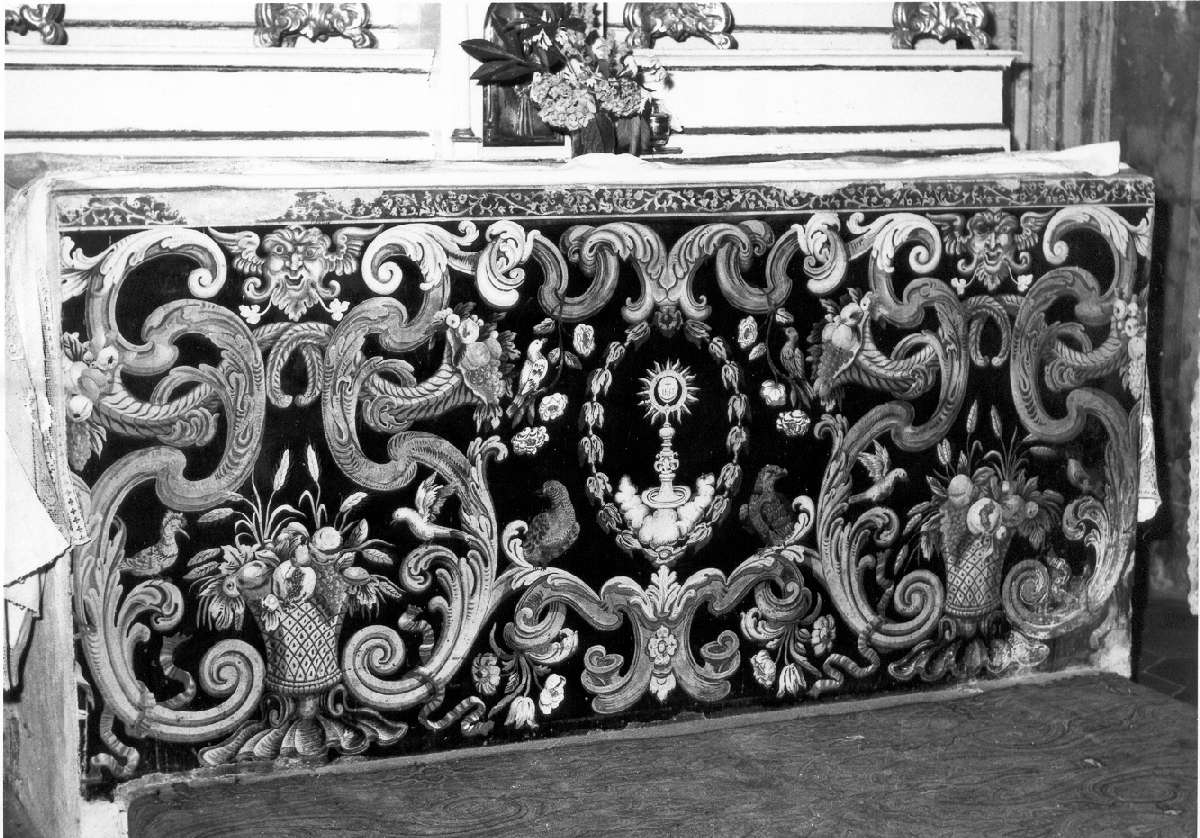 paliotto, elemento d'insieme - manifattura modenese (prima metà sec. XVIII)