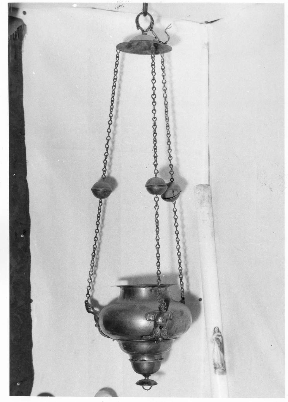 lampada pensile - manifattura reggiana (fine/inizio secc. XVII/ XVIII)