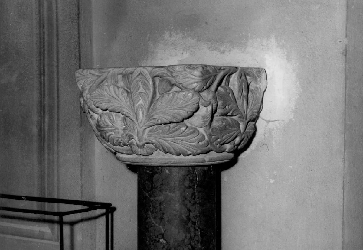 capitello - manifattura emiliana (sec. XII)