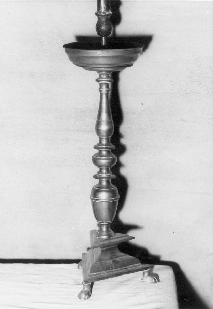 candeliere d'altare, serie - manifattura emiliana (metà sec. XVII)