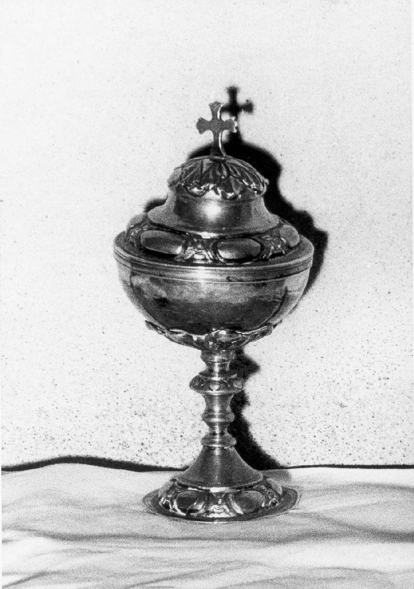 pisside - manifattura emiliana (prima metà sec. XVIII)