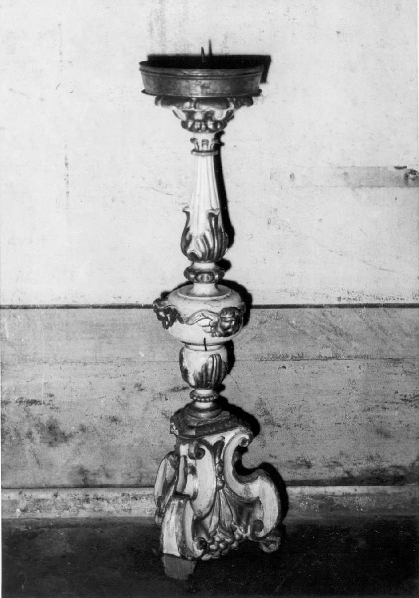 candeliere d'altare, serie - manifattura emiliana (ultimo quarto sec. XVIII)